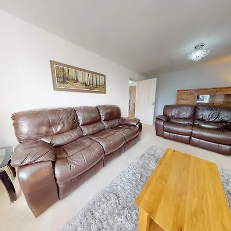 Sparrowbill House By Cliftonvalley Holiday home