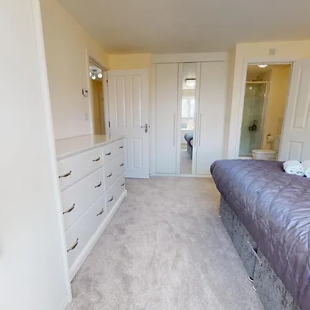 Holiday home Sparrowbill House By Cliftonvalley Bristol