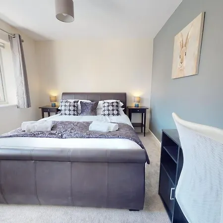 Sparrowbill House By Cliftonvalley Holiday home