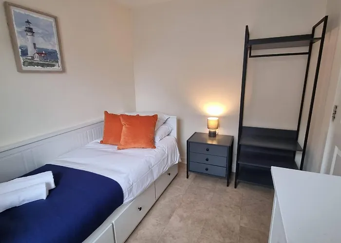 Sparrowbill House By Cliftonvalley * בריסטול